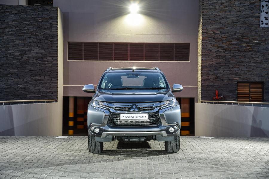  Mitsubishi Pajero Sport 2017 года  (ZA) (фото 27 из 29)